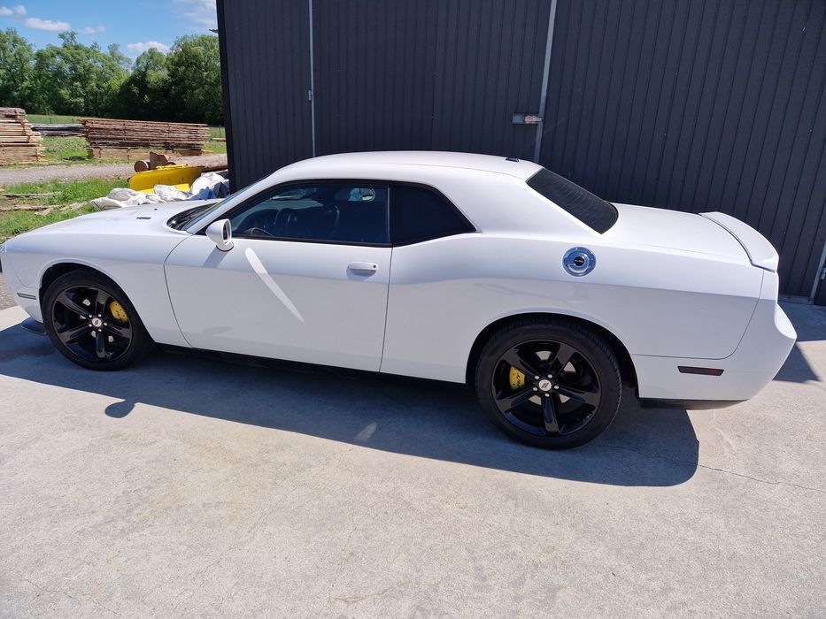 Dodge Challenger 5.7HEMI