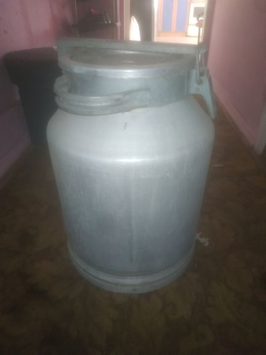 Срочно продам алюминиевый бидон