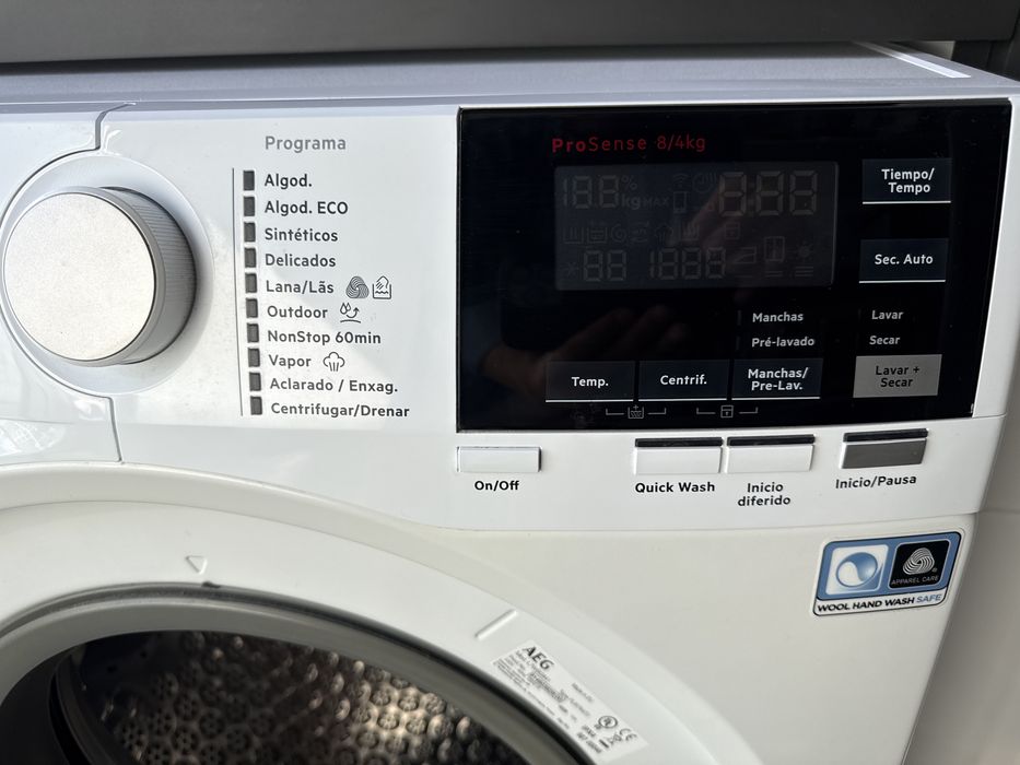Máquina de Lavar e Secar Roupa AEG Série 7000 Kombi (Modelo DualSense)