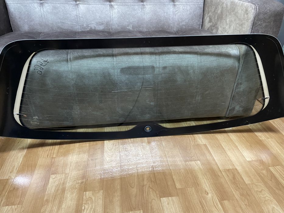 Стекло Kia rio 2 hatcback  Скло задне PGW (США) (ляда) Нове!