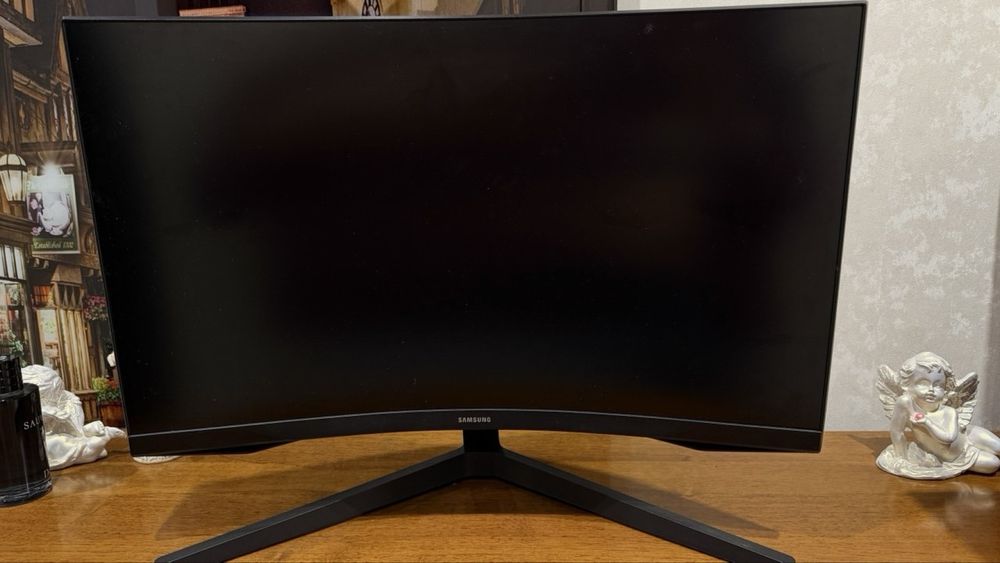 Samsung Odyssey G5 27" 144Hz