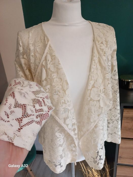 Narzutka koronkowa Tu. Nowa