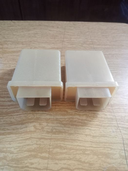 Прилад контролю заряду акумулятора