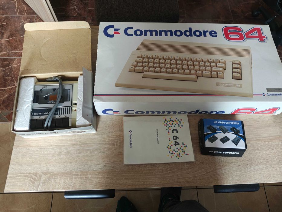 Sprzedam commodore c64