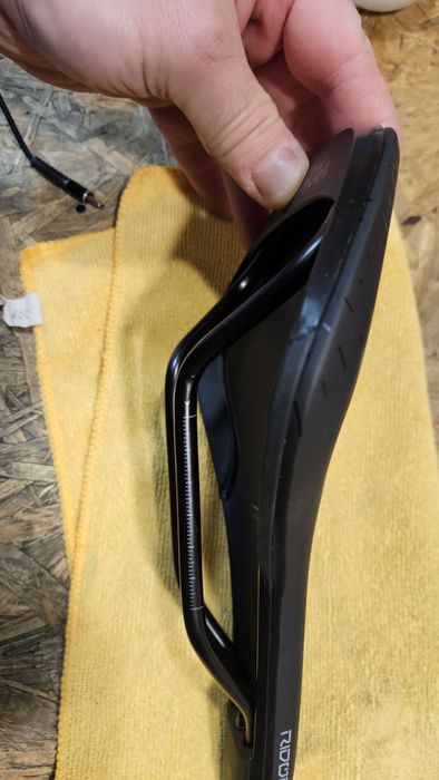 Siodło fizik terra ridon x5 145mm