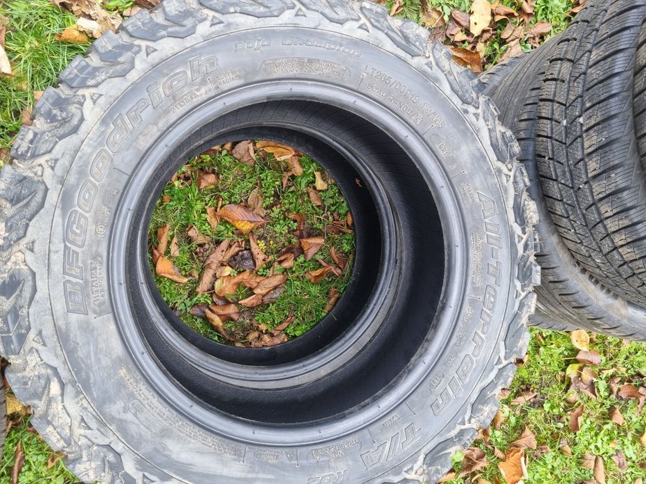 Продам колеса 265 60 R18. BFGoodrihc.