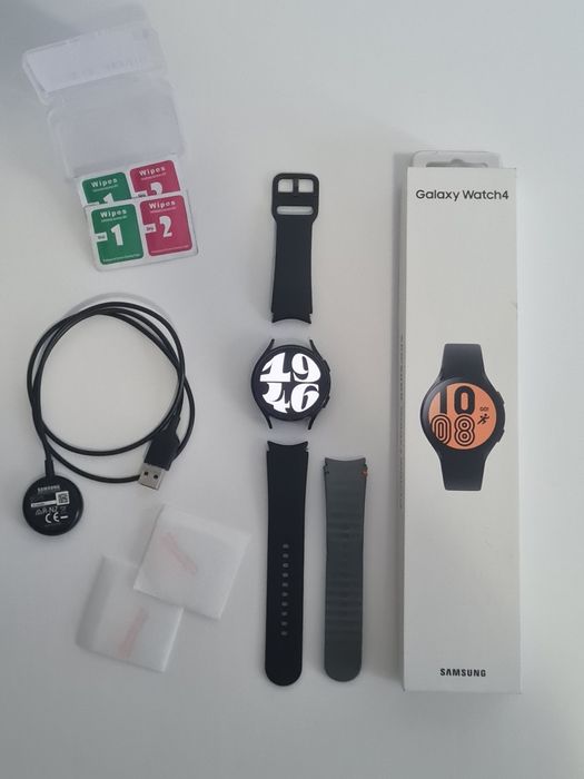 Zestaw Samsung Galaxy Watch 4 44mm