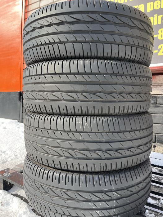 Шини 235/55 R17 Bridgestone 4 літні шини