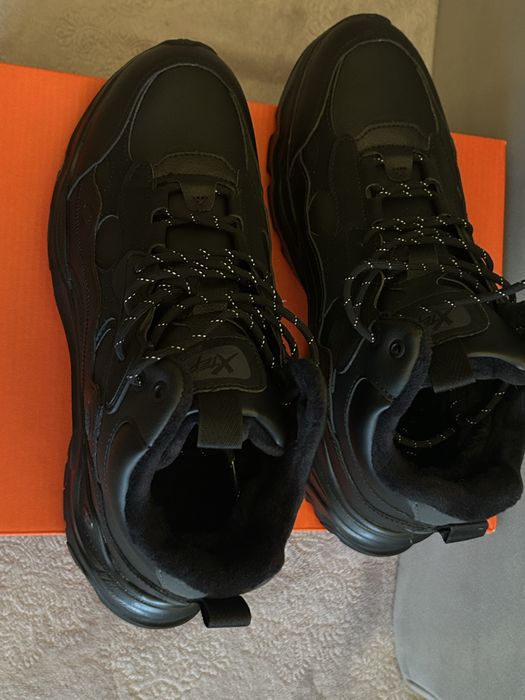 Чоловічі зимові кросівки XTEP