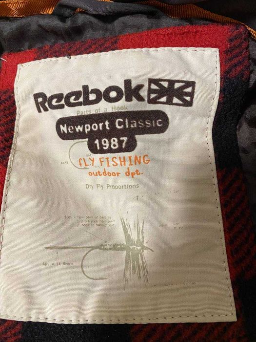 Пухова чоловіча куртка Reebok