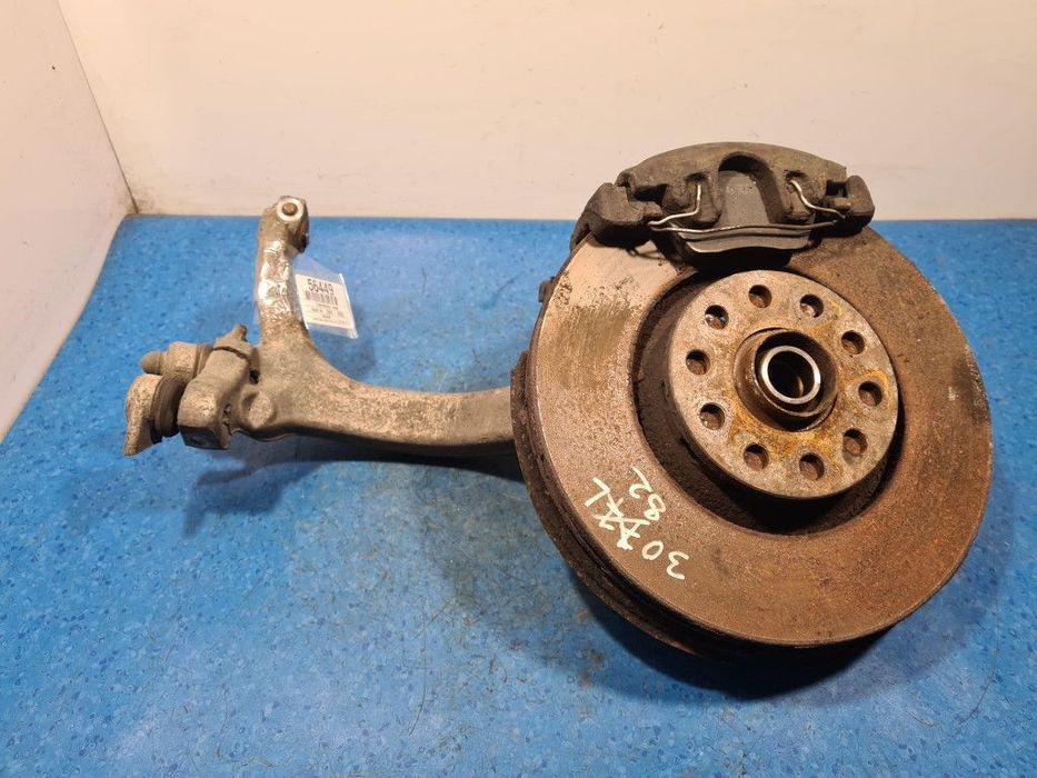 AUDI A4 B6 ZWROTNICA LEWA.