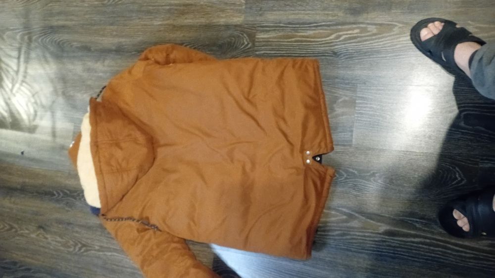 Продам зимову куртку