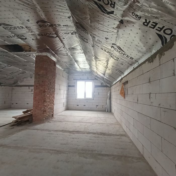 Продаж будинку 230 кв.м на ділянці 7,5 с