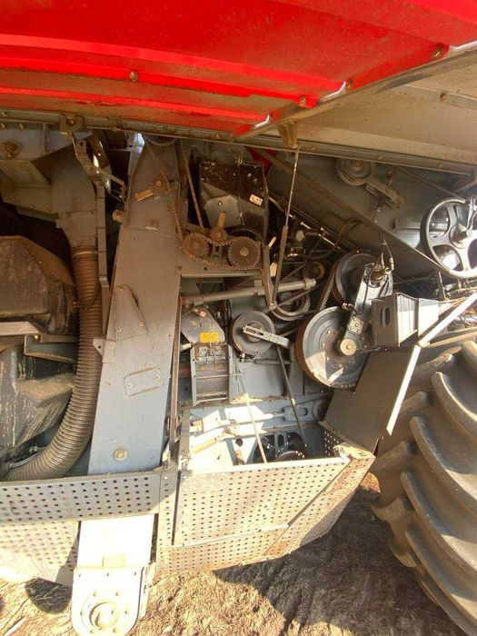 Продам зернозбиральний комбайн Massey Ferguson 7278