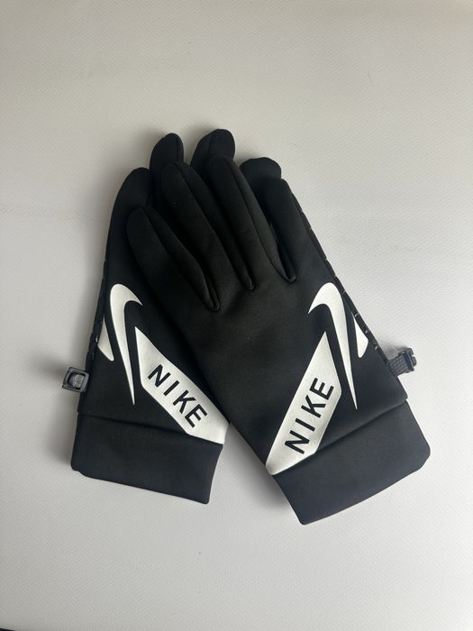 Rękawiczki Nike zimowe sportowe czarne dotykowe antypoślizgowe