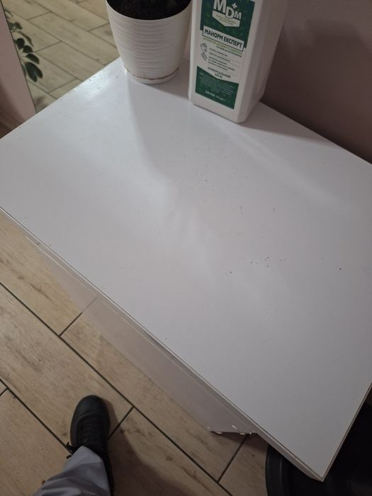 Стіл манікюрний ,стіл з шухлядами