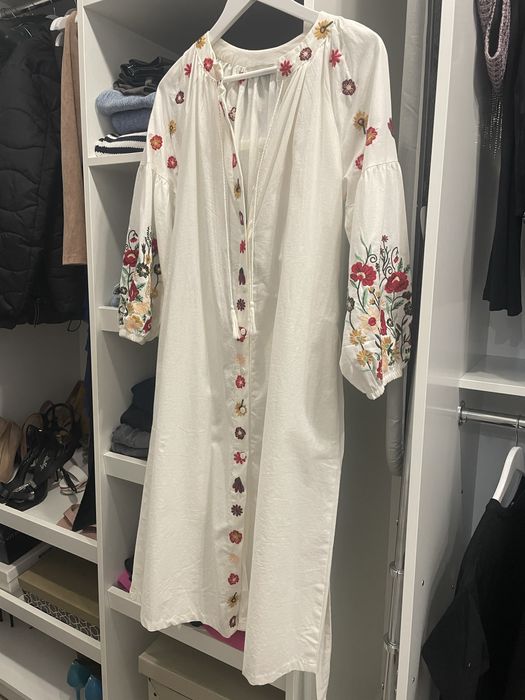 Вишиванка красива сукня