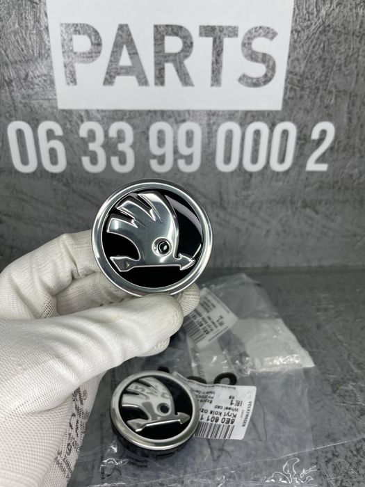 Комплект ковпачків ступиці Skoda Superb 3 / Octavia A7 5E0-601-151-FOD