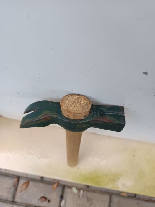 Martelo ,cinto ,porta pregos e metro alumínio