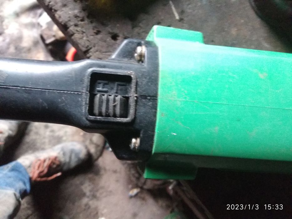 Продам болгарку HITACHI