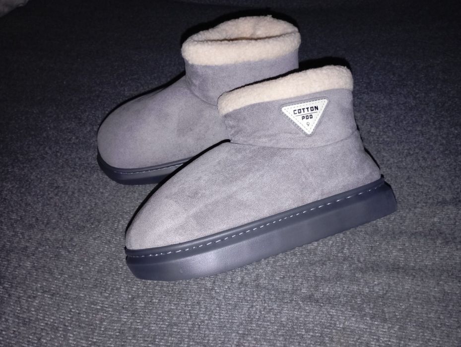 Новорічний розпродаж Нові жіночі уггі 38 розмір