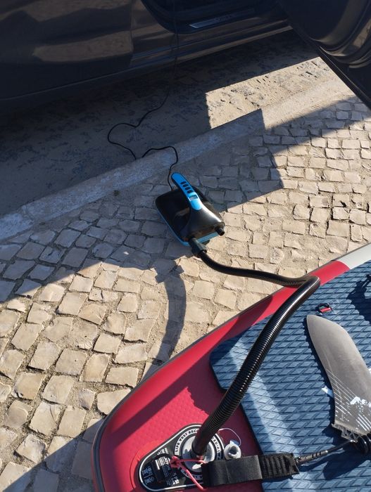 Bomba elétrica para SUP