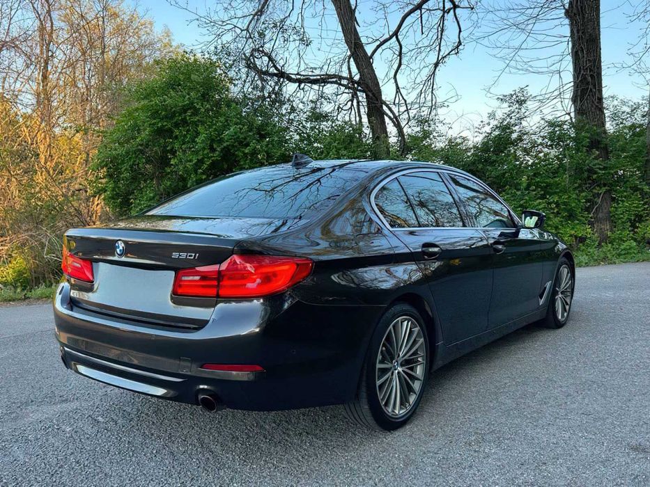 BMW 5 Series 530i      2017