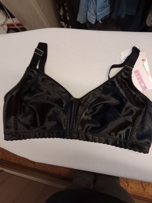 Stanik nowy 90b Naturana
