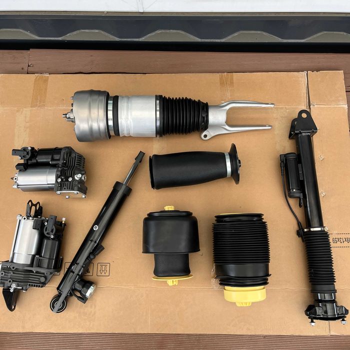 Наявність амортизатор пневмостойка Audi Ауді D4Q58RQ74MA6C5C64BA7A8