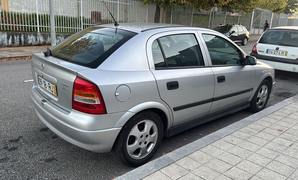 Opel Astra 1.4 Club