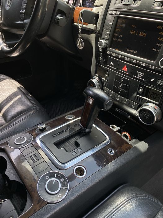 Продам Volkswagen Touraeg 2004 2.5 дізель автомат