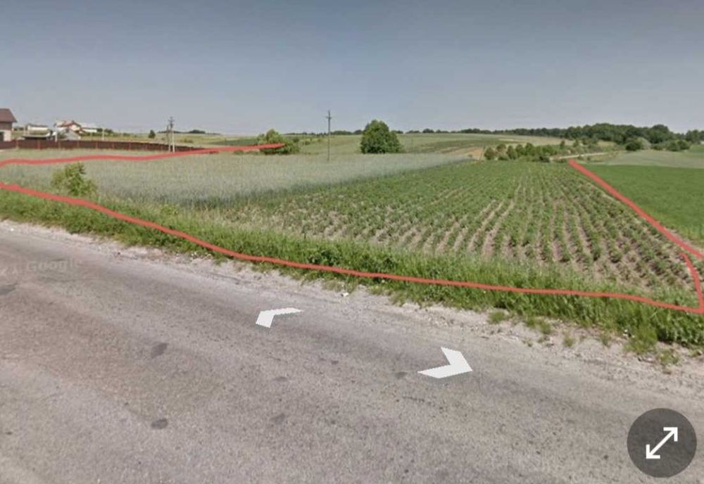 Продається ділянка (пай) 1 га, ПЕРША ЛІНІЯ, на перехресті доріг Ясниська-Рокитне