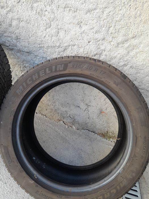 4 pneus 215/50 R17 ESPECIAIS novos
