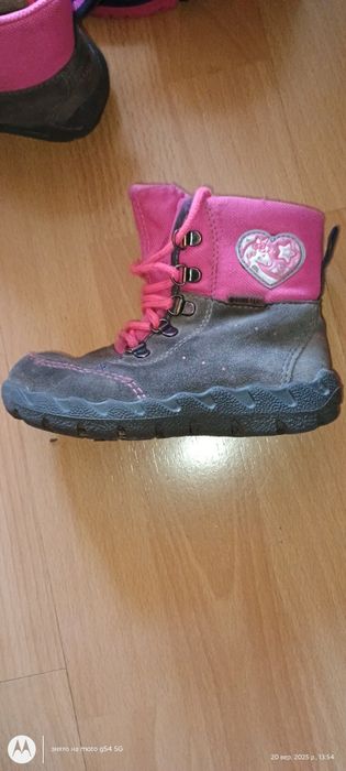 Взуття на осінь чи теплу зиму. Ботінки, сапоги