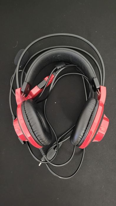 MSI DS501 Gaming Headset
Игровые наушники от MSI, в хорошем состоян