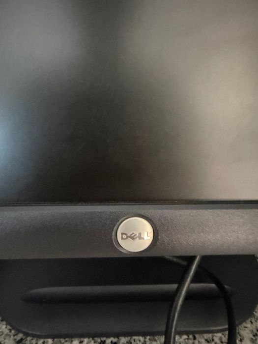 2 Monitores/ecrãs de computador