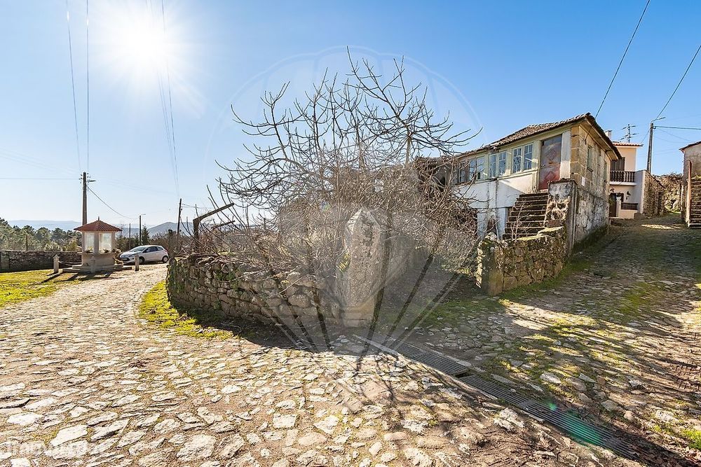 Moradia T0 para venda