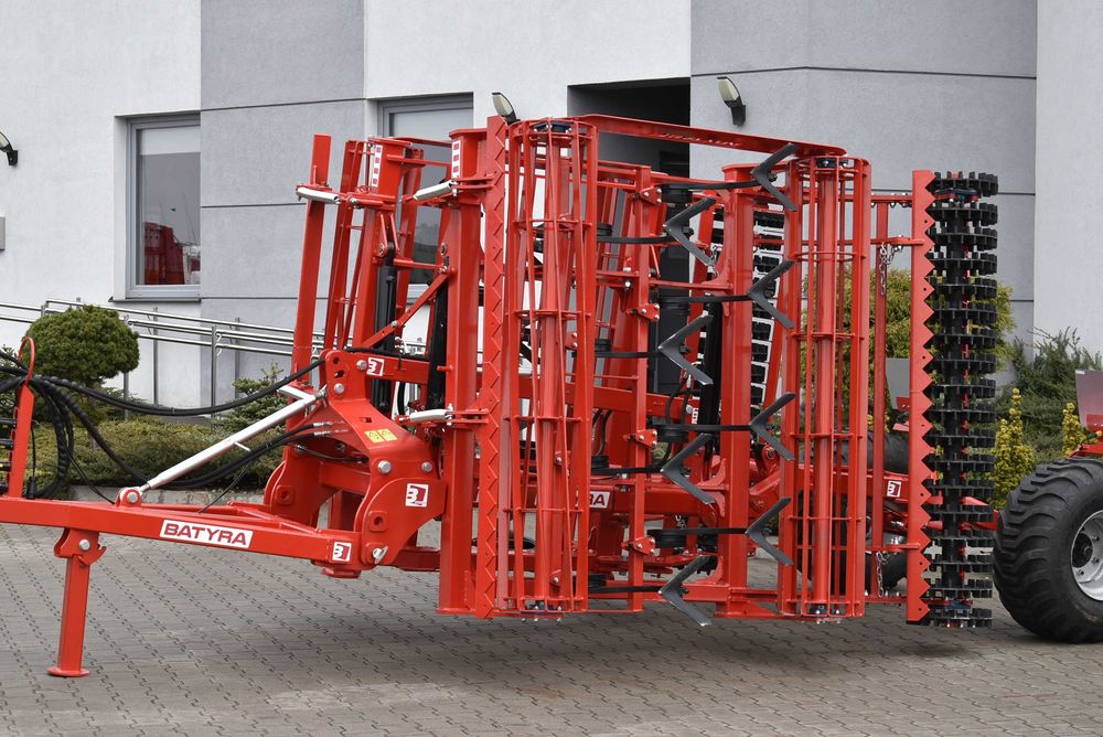 Agregat uprawowy COMPACT - BATYRA Maszyny Rolnicz