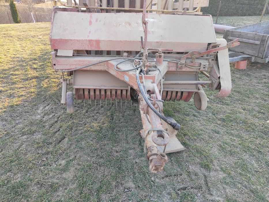 Przyczepa samozbierająca