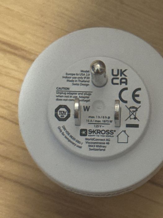 Sprzedam adapter-wtyczkę USA