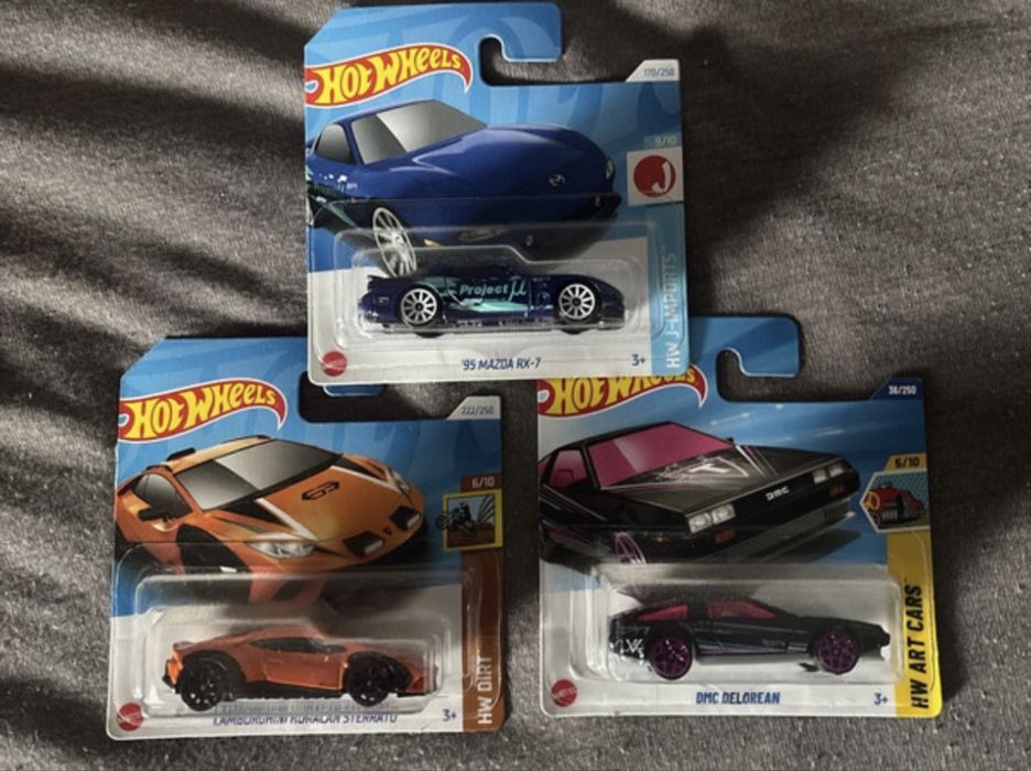 102 sztuki main hot wheels zestaw