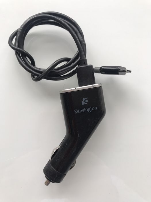 iPhone Model 3 and 4 Car Charger – Low Price64739225105411120