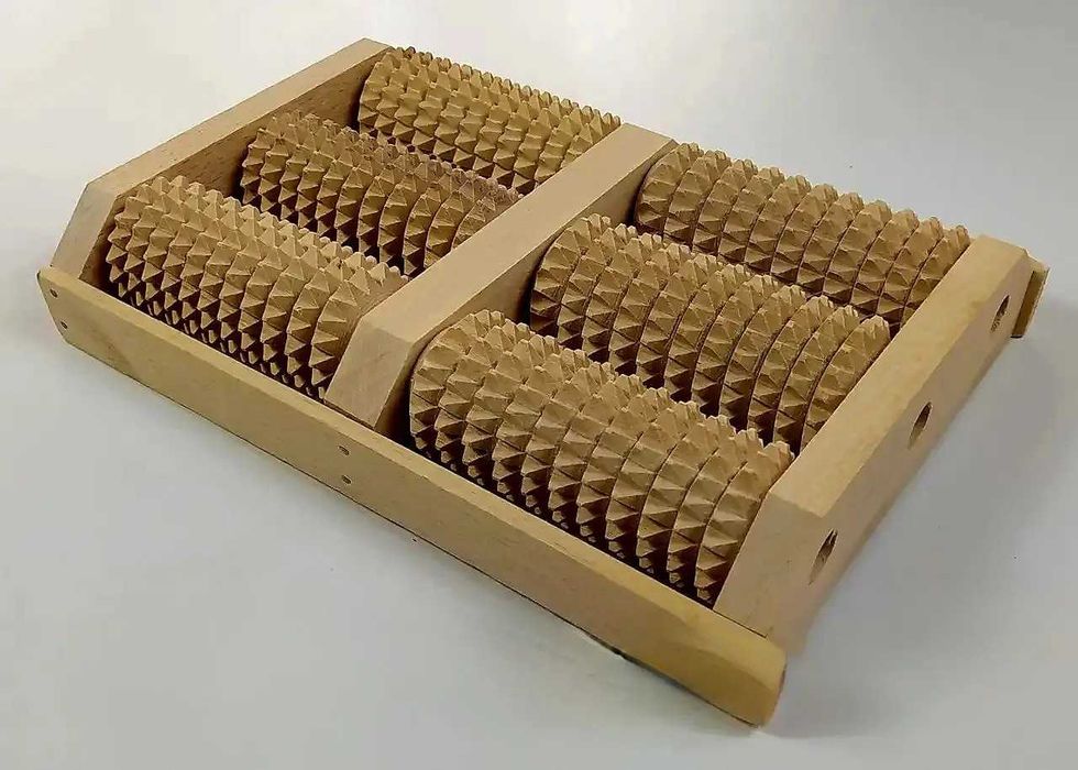 Роликовый супер массажер для ног.