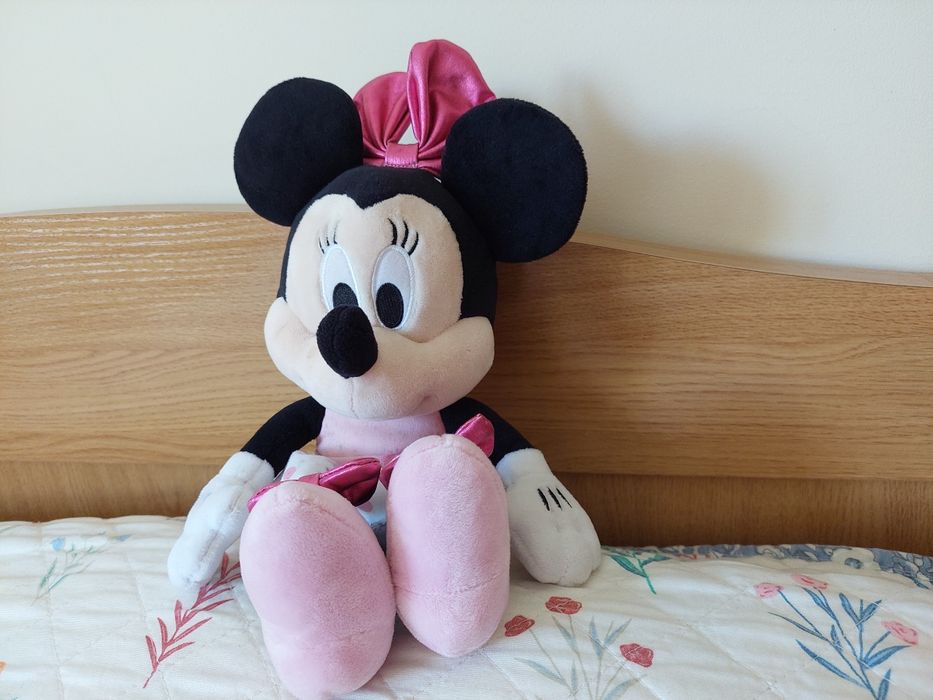 Boneca minnie peluche