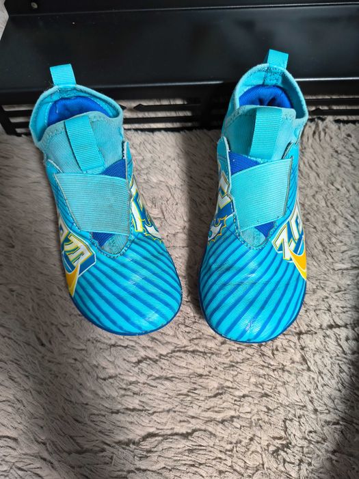 Buty piłkarskie turfy dla dzieci Nike Kylian Mbappe rozm.31