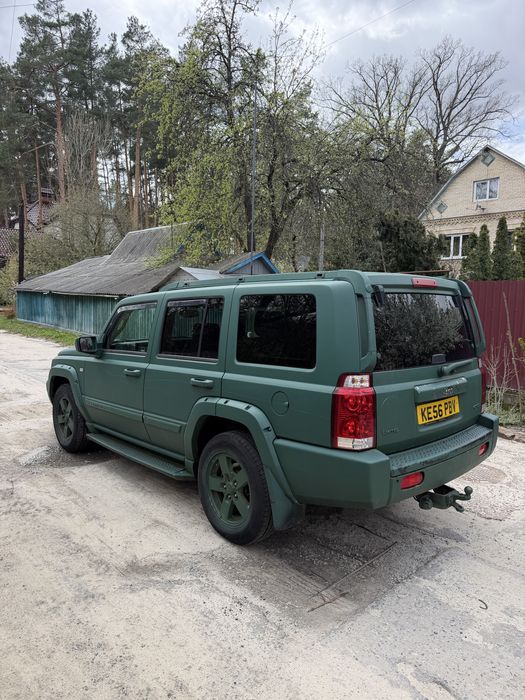 Jeep Commander 3.0 дизель автомат 4*4