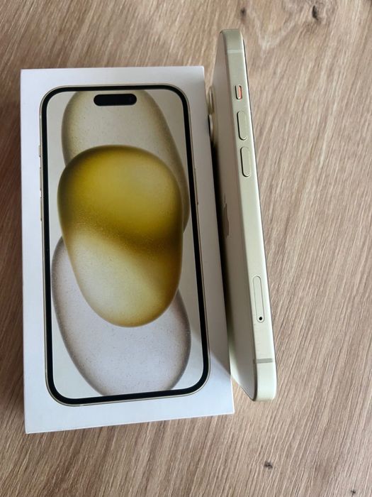iPhone 15 128 GB Super Stan Komplet