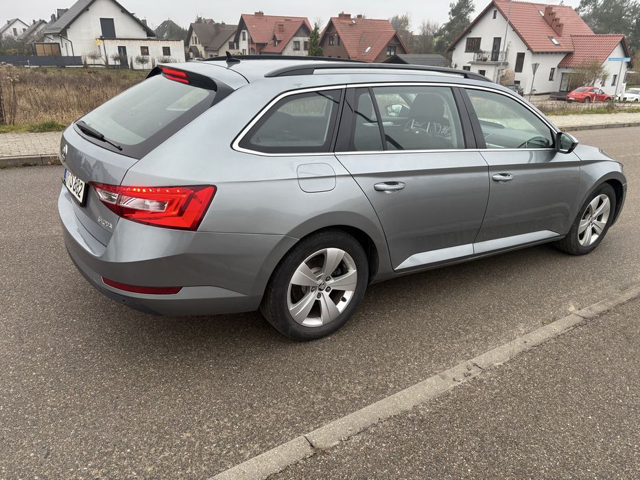 Skoda superb 2,0 190KM automat …