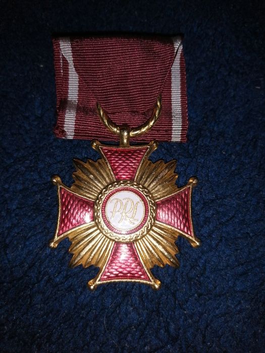 Medal złoty krzyż zasługi PRL order