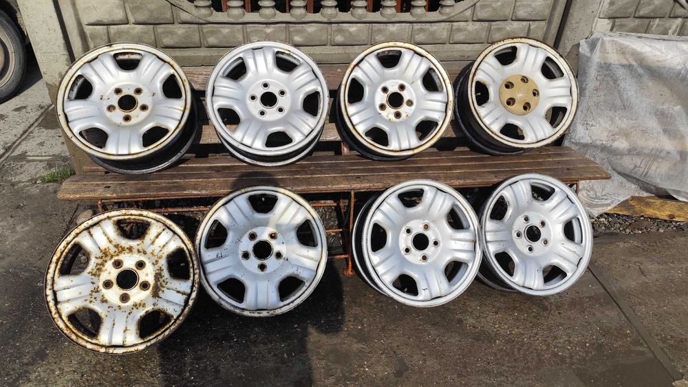 Felgi Stalowe Toyota Rav4    5x114.3  16x6.5j ET 45